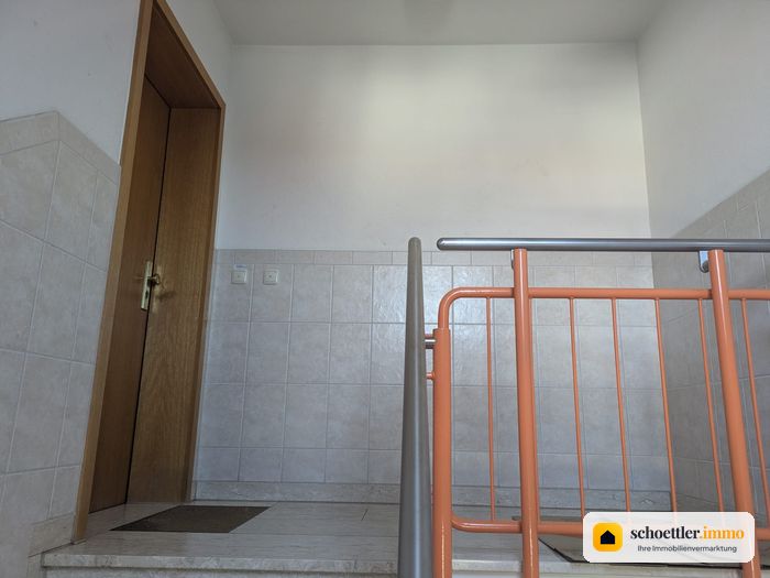 Wohnungseingang im Treppenhaus